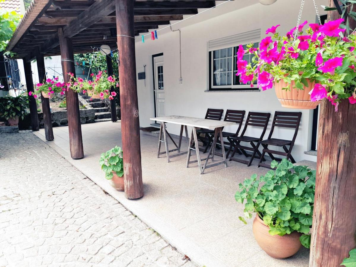 Casa Das Aveleiras - Satao Vila de Igreja Exterior photo